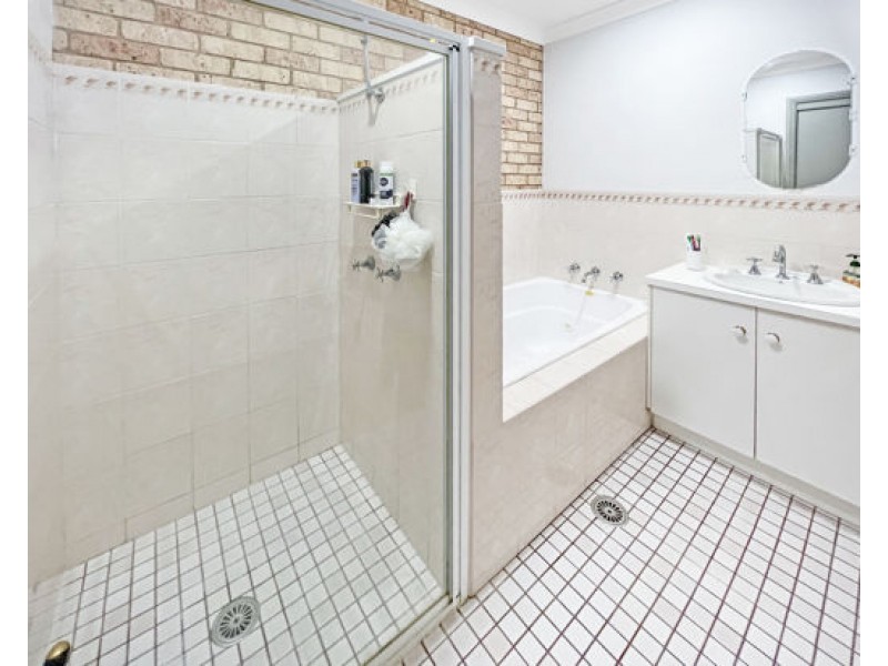 Unit 1 & 2, 25 Kingfisher Street, Dubbo NSW 2830