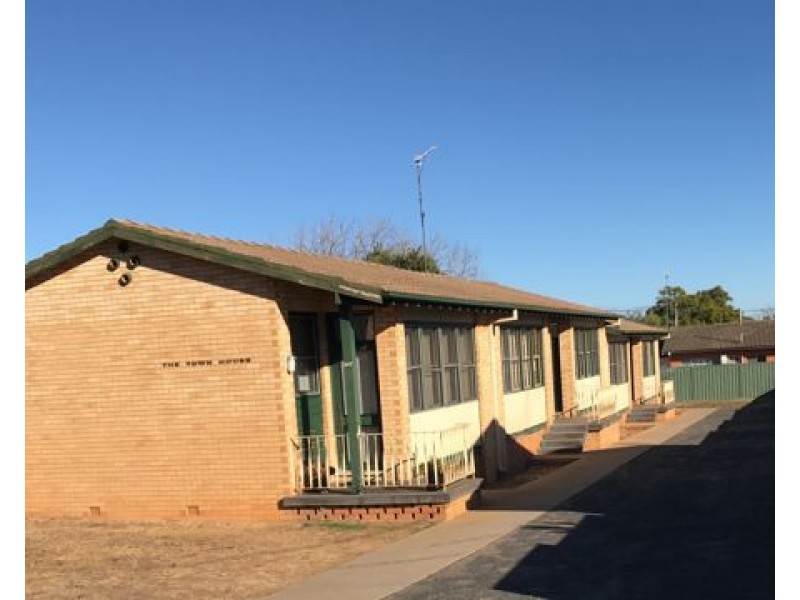2/367 Fitzroy Street, Dubbo NSW 2830