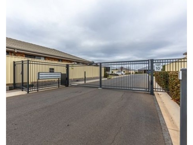 2/7 Volta Avenue, Dubbo NSW 2830