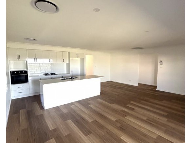 5 Sunningdale Close, Dubbo NSW 2830