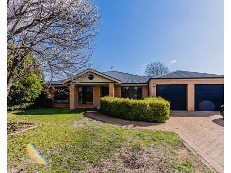 23 St Andrews Drive, Dubbo NSW 2830