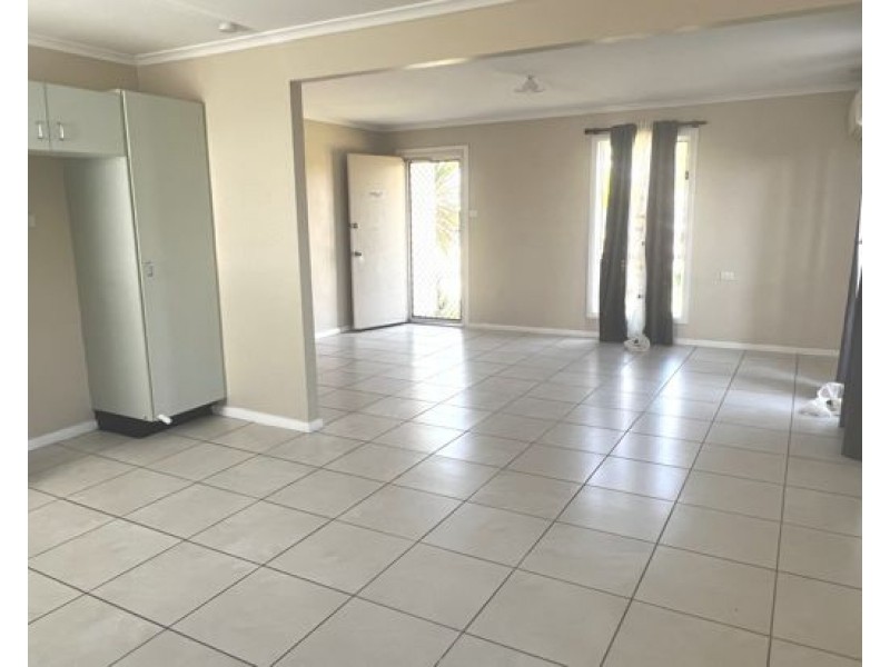17 Salter Drive, Dubbo NSW 2830