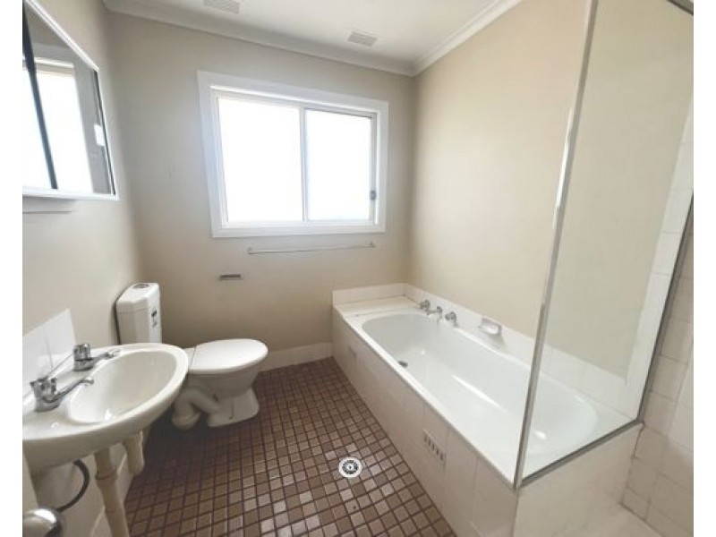 17 Salter Drive, Dubbo NSW 2830