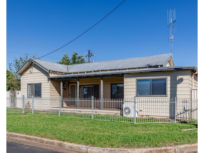 19 East Street, Dubbo NSW 2830