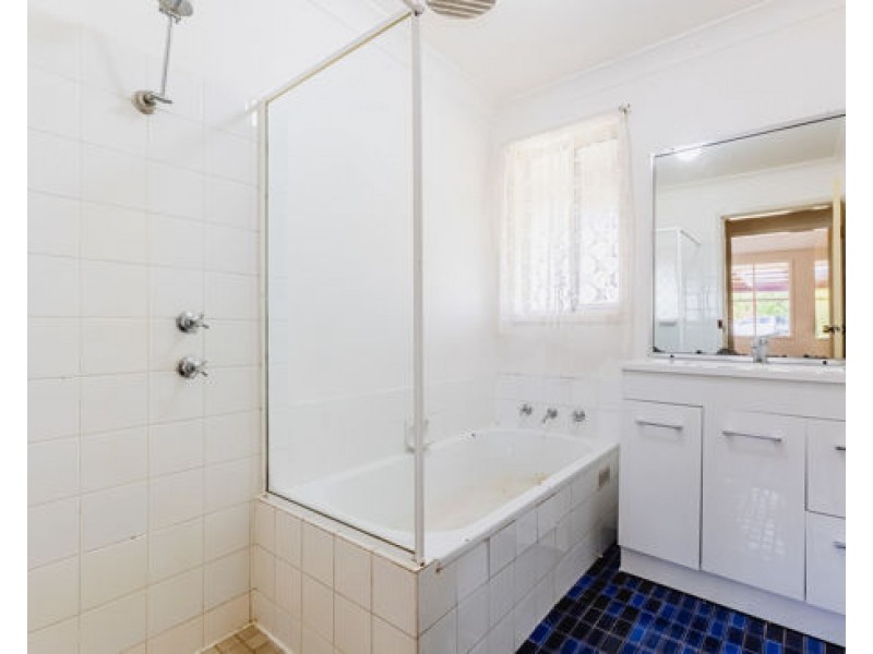 7 Meadowbank Drive, Dubbo NSW 2830