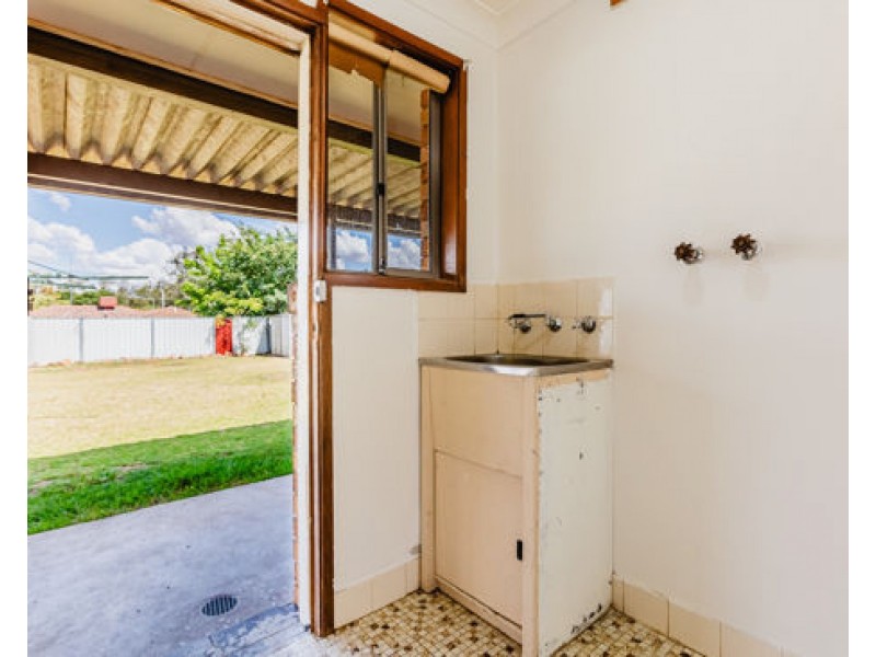 7 Meadowbank Drive, Dubbo NSW 2830