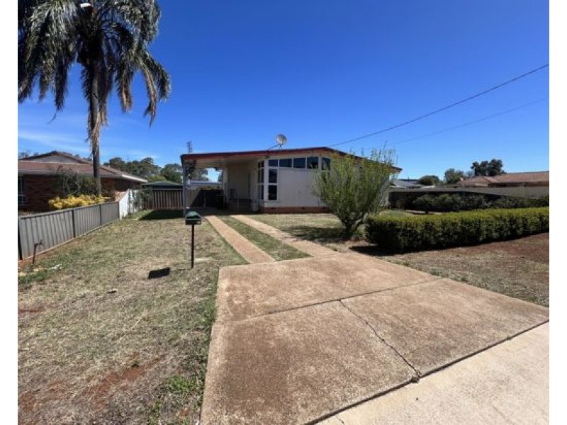 16 Spence Street, Dubbo NSW 2830