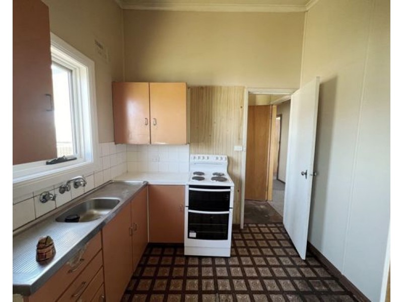 16 Spence Street, Dubbo NSW 2830