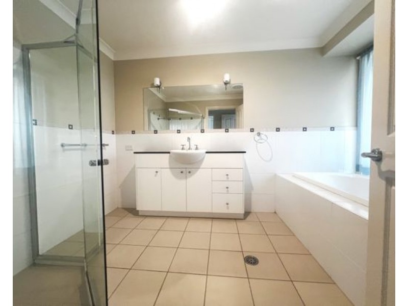 12 Lachlan Way, Dubbo NSW 2830