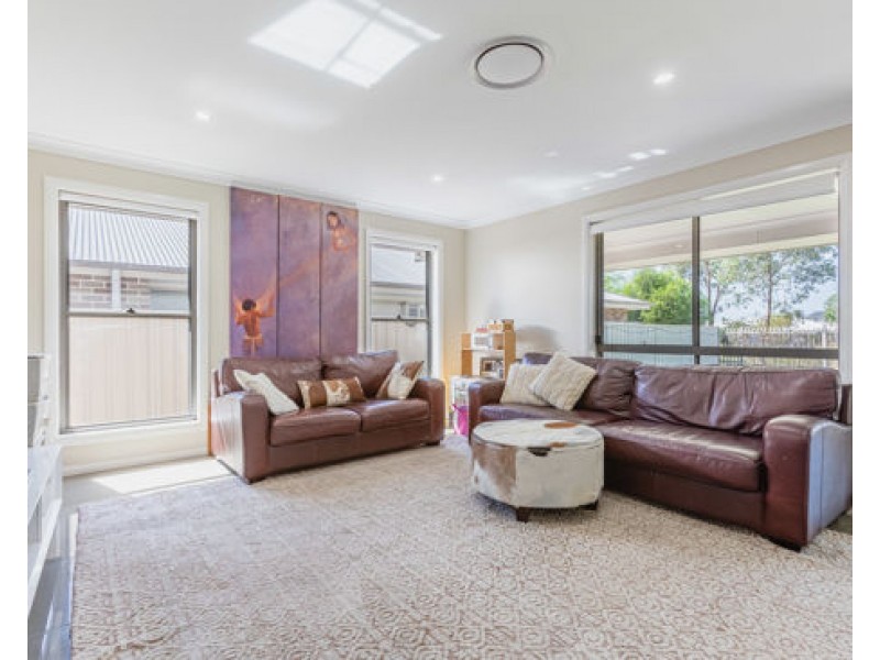9 Ebor Way, Dubbo NSW 2830