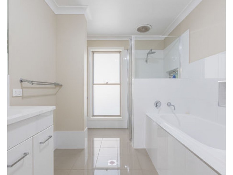 9 Ebor Way, Dubbo NSW 2830