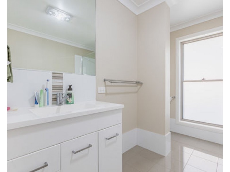 9 Ebor Way, Dubbo NSW 2830