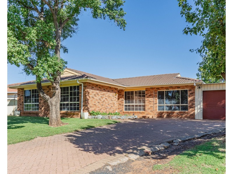 2 Furlong Street, Dubbo NSW 2830