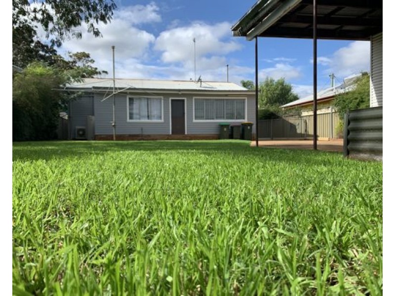 39 Leonard Street, Dubbo NSW 2830