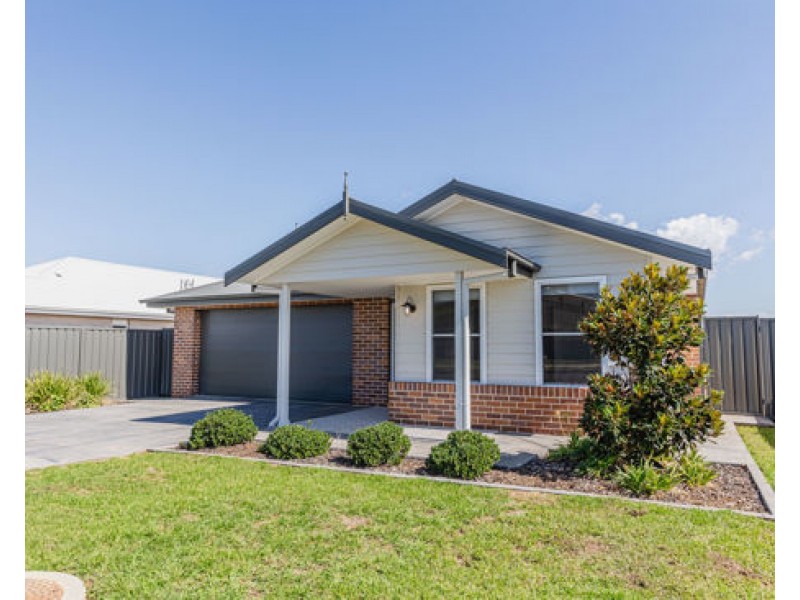 1A Capstan Drive, Dubbo NSW 2830