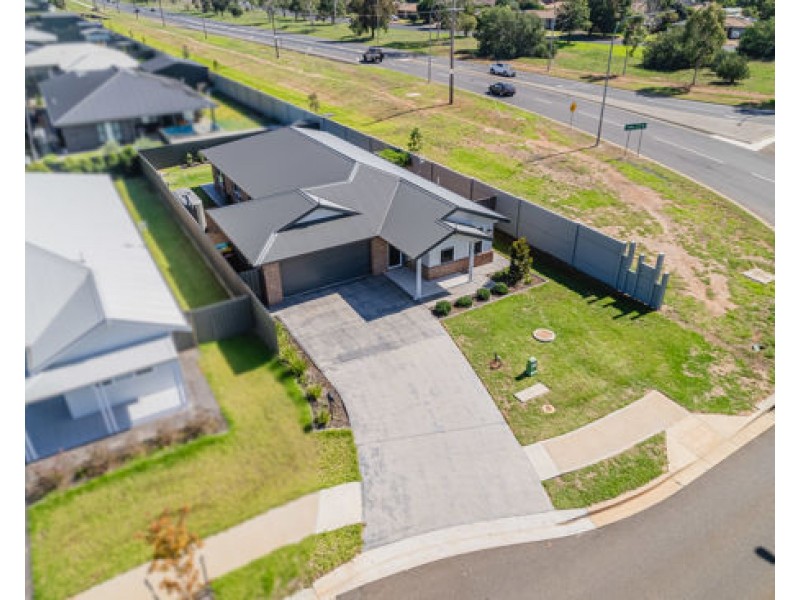 1A Capstan Drive, Dubbo NSW 2830