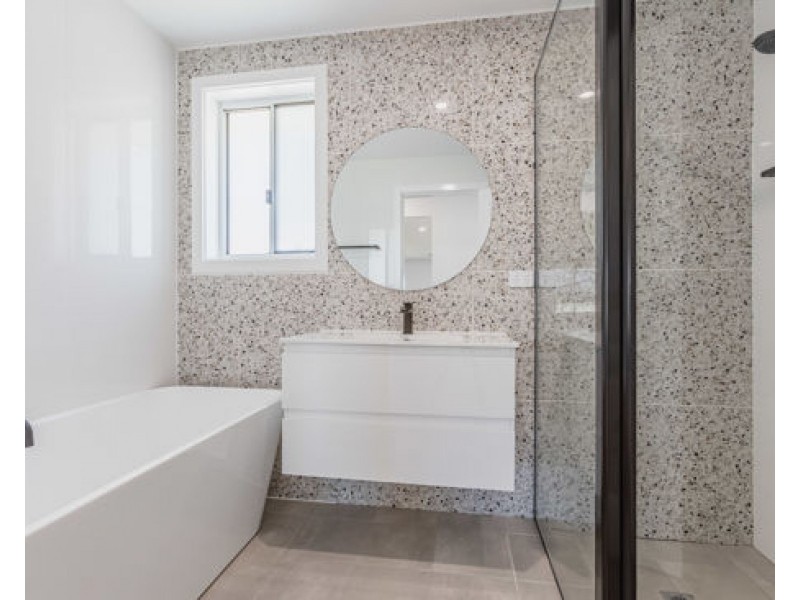 98 Champagne Drive, Dubbo NSW 2830