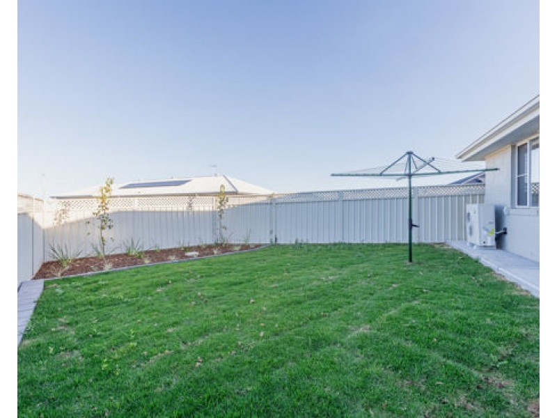 98 Champagne Drive, Dubbo NSW 2830