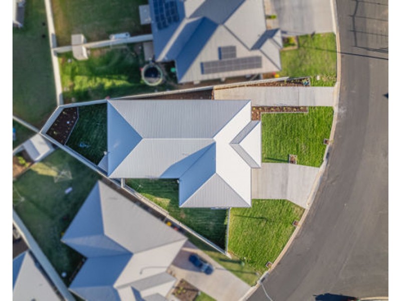 98 Champagne Drive, Dubbo NSW 2830