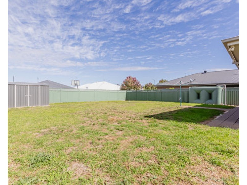 3 Brook Court, Dubbo NSW 2830