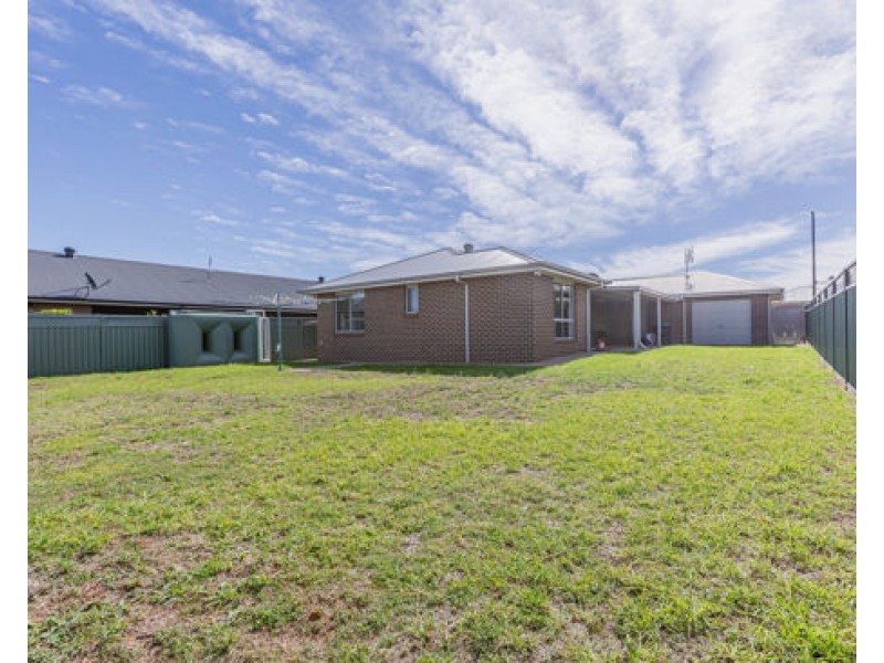 3 Brook Court, Dubbo NSW 2830