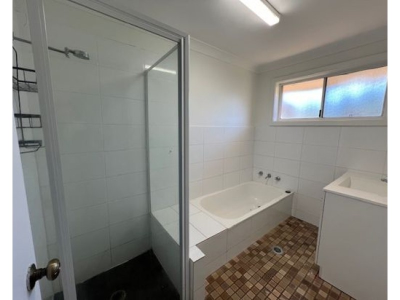 4 Birch Avenue, Dubbo NSW 2830