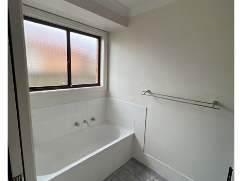 3 Websdale Drive, Dubbo NSW 2830