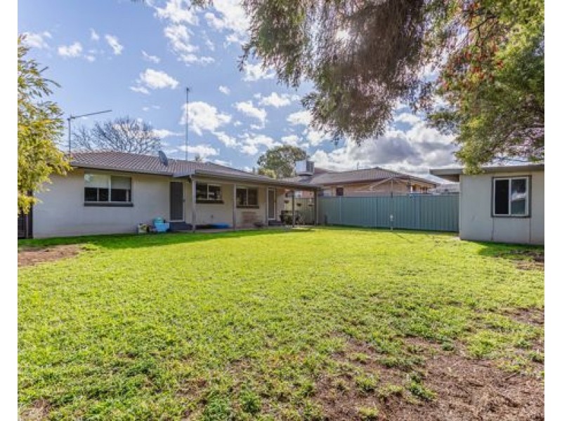 8 Keane Avenue, Dubbo NSW 2830