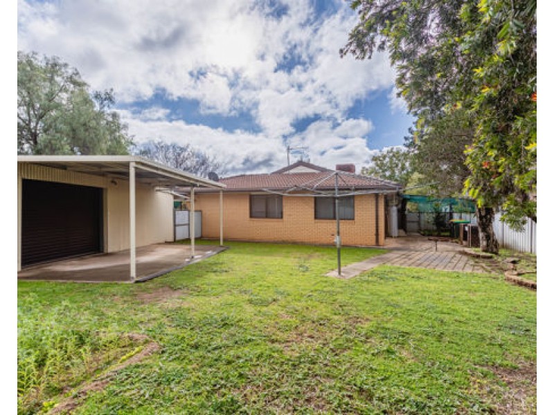 4 Furlong Street, Dubbo NSW 2830