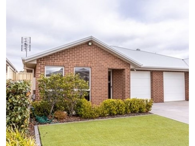 2/7 Volta Avenue, Dubbo NSW 2830
