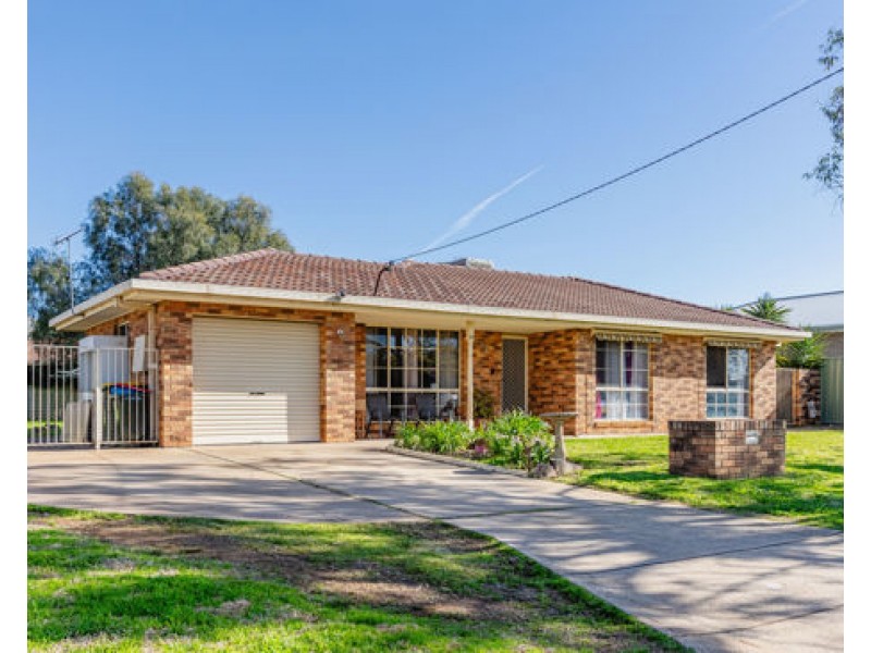 23 Howard Ave, Dubbo NSW 2830