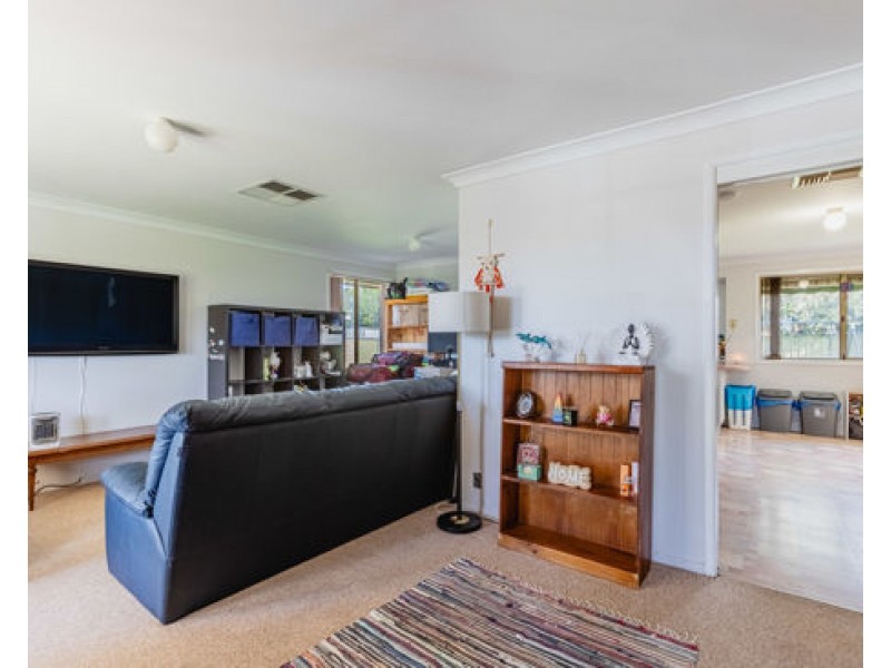 23 Howard Ave, Dubbo NSW 2830