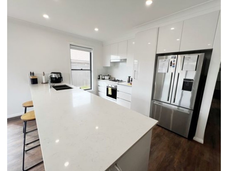 18 Bradford Circuit, Dubbo NSW 2830