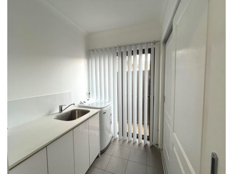 18 Bradford Circuit, Dubbo NSW 2830