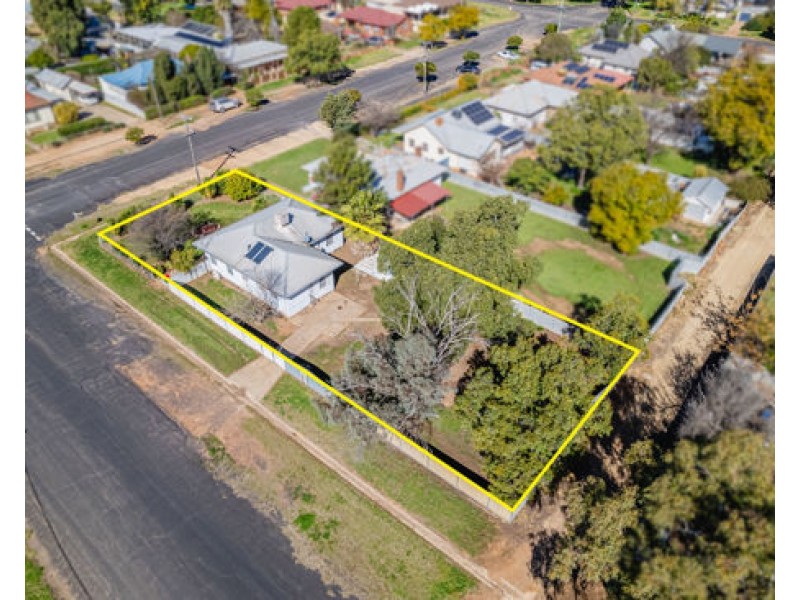 28 Fifth Avenue North, Narromine NSW 2821