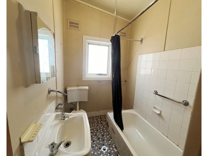 16 Spence Street, Dubbo NSW 2830