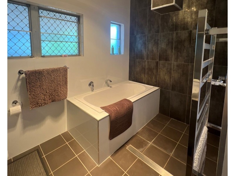 11 Arthur Street, Dubbo NSW 2830