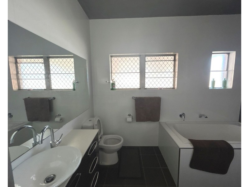 11 Arthur Street, Dubbo NSW 2830