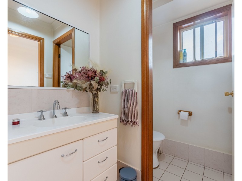 1 Davidson Drive, Dubbo NSW 2830