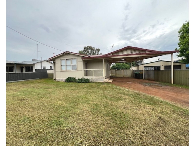 11 Minore Road, Dubbo NSW 2830