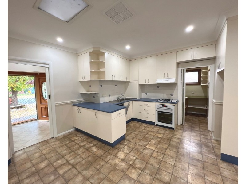 10 Belmore Place, Dubbo NSW 2830