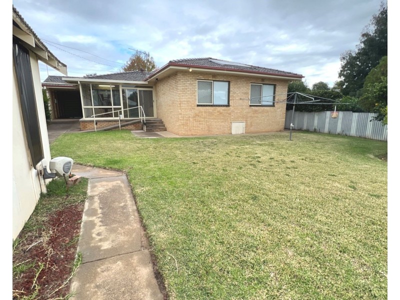 10 Belmore Place, Dubbo NSW 2830