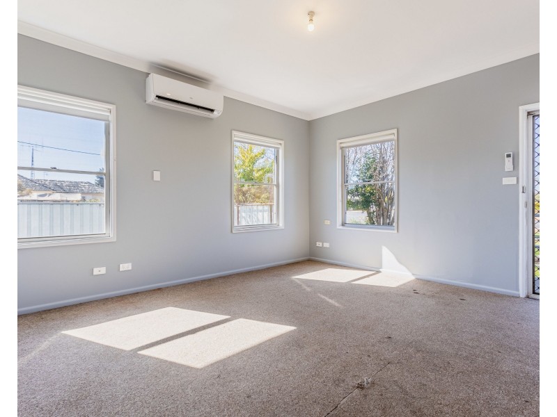 28 Fifth Avenue, Narromine NSW 2821