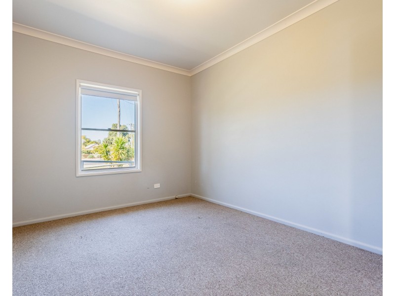 28 Fifth Avenue, Narromine NSW 2821