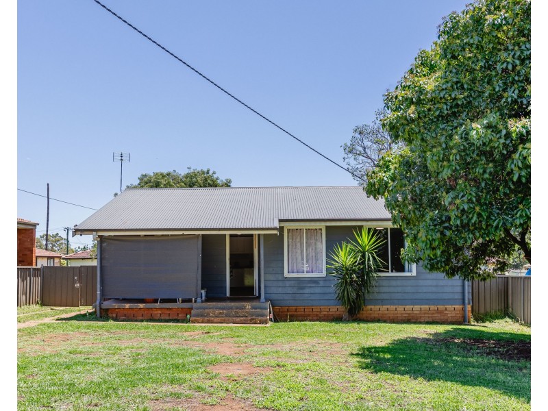 9 Braun Avenue, Dubbo NSW 2830