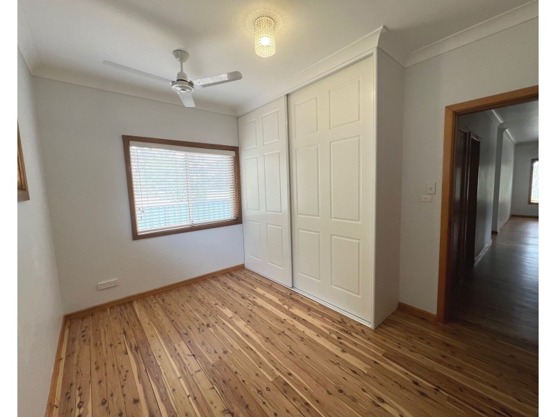 4 Light Place, Dubbo NSW 2830