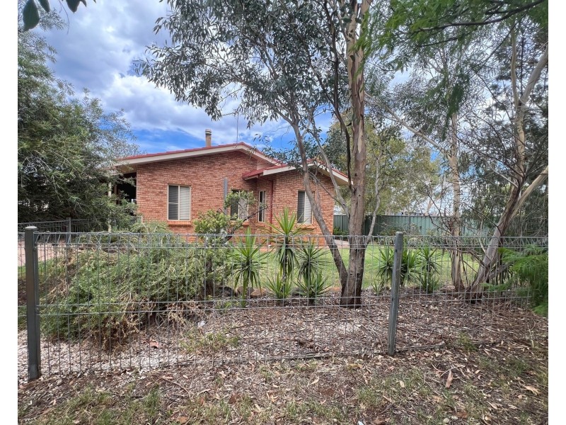4 Light Place, Dubbo NSW 2830