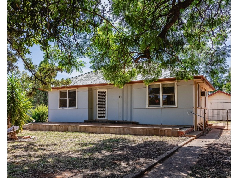 10 Leavers Street, Dubbo NSW 2830