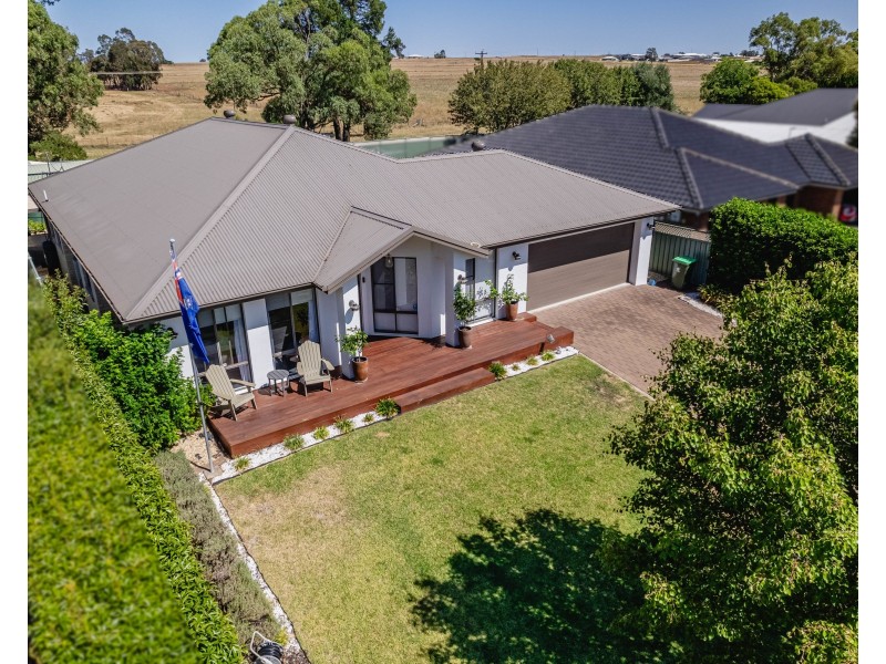 40 Cypress Point Drive, Dubbo NSW 2830