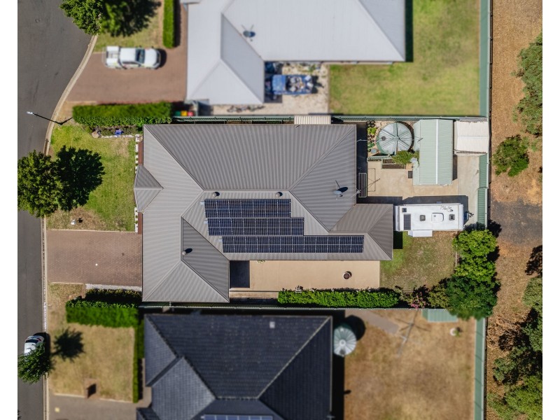 40 Cypress Point Drive, Dubbo NSW 2830